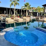 Club Robin Hood Hotel 4*