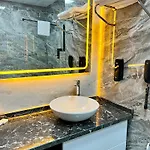 Club Robin Hood Otel 4*