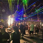 Club Robin Hood מלון אלאניה