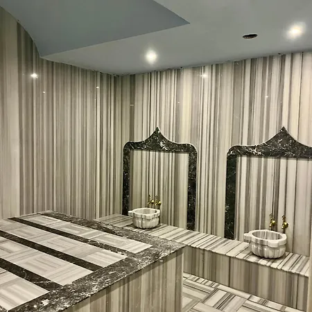 Club Robin Hood Hotell 4*