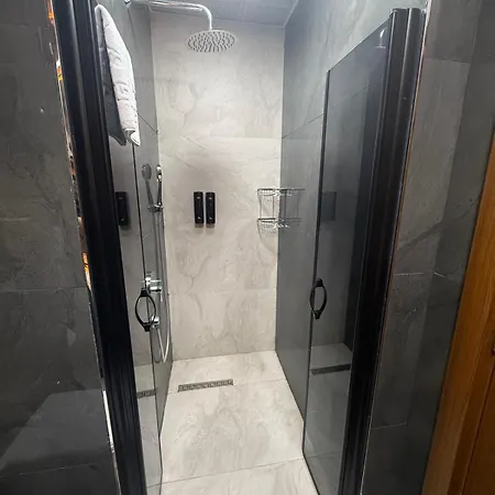 Club Robin Hood 4* אלאניה